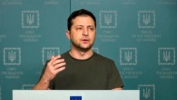 Tổng thống Ukraine Volodymyr Zelenskyy phát biểu qua video hôm 27/2/2022.